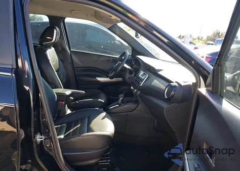 2019 Nissan Kicks Sr from USA, damaged, VIN 3N1CP5CU2KL567890